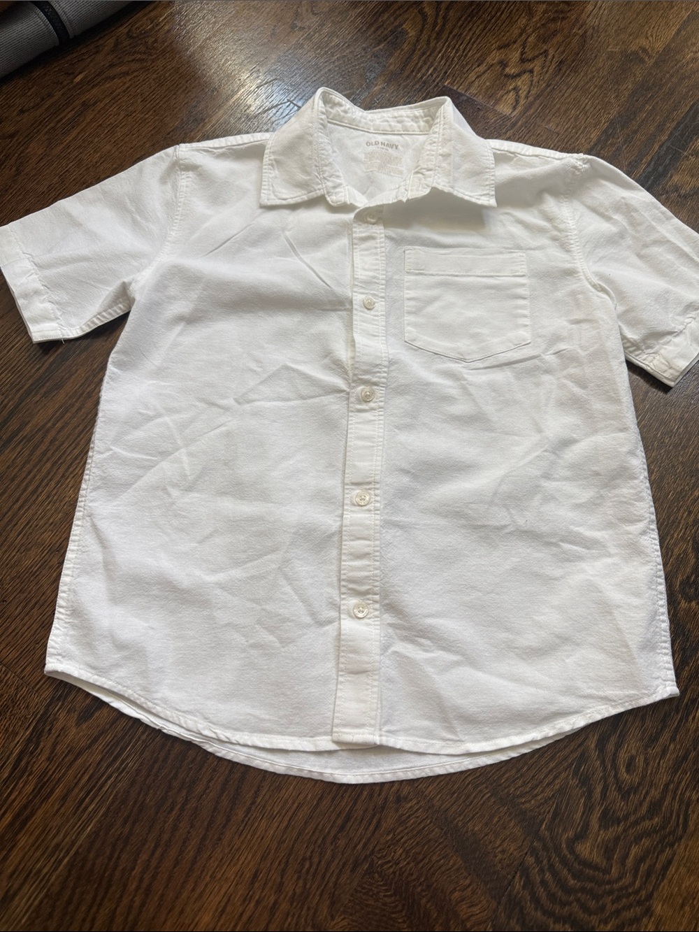 Old Navy White Short-Sleeve Button Down Shirt for Kids